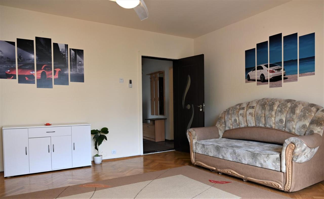 Marin Hotel Apartment Brasov Luaran gambar