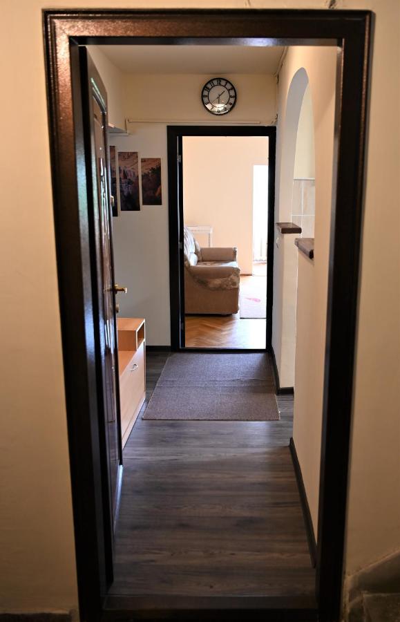 Marin Hotel Apartment Brasov Luaran gambar